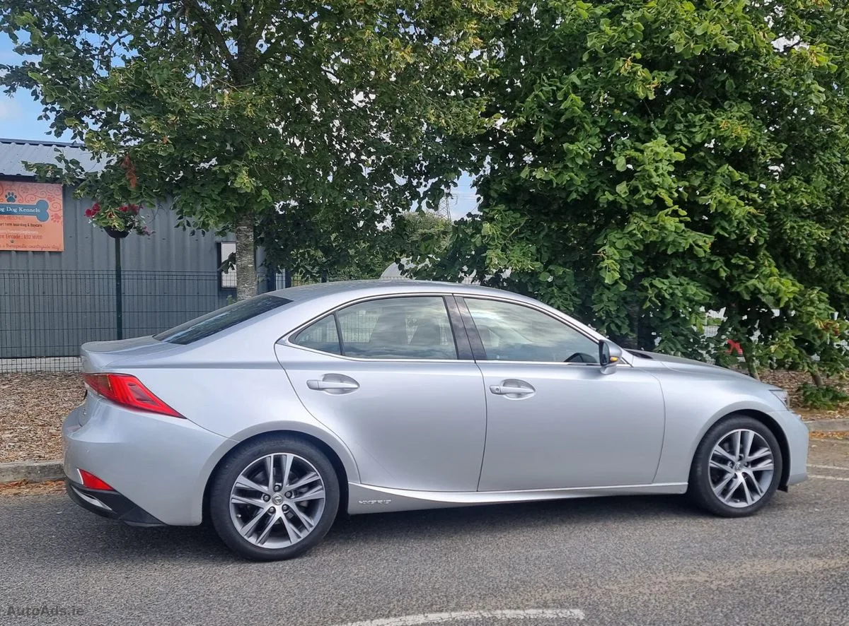 2020 Lexus IS – photo 19