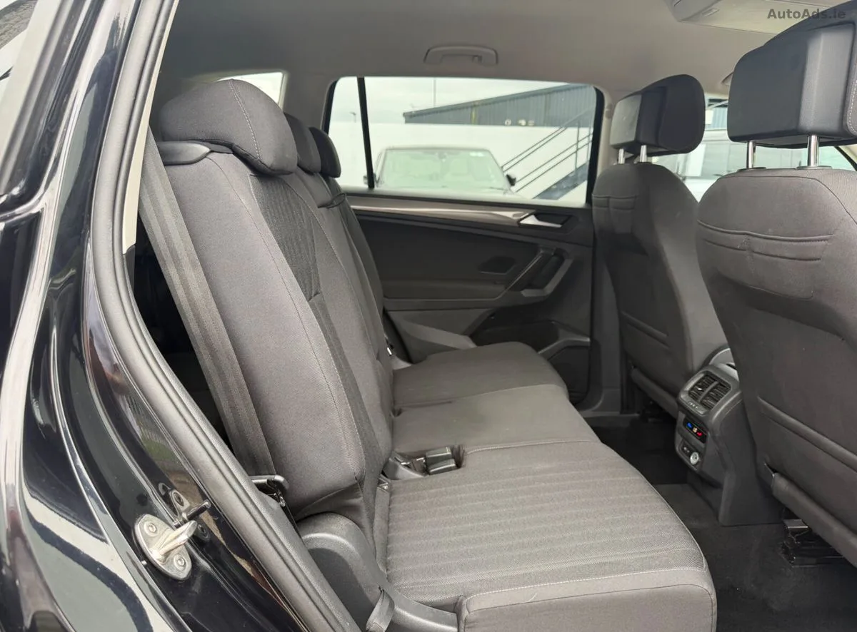 2022 Volkswagen Tiguan – photo 14