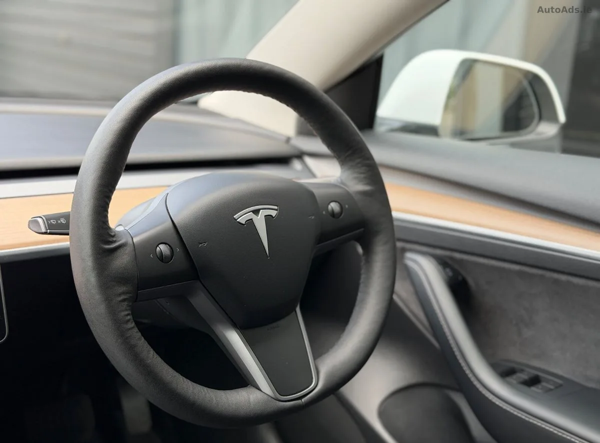 2023 Tesla Model 3 – photo 15