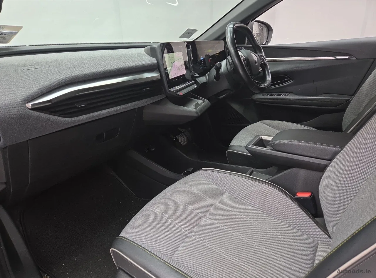 2023 Renault Megane E-Tech – photo 4