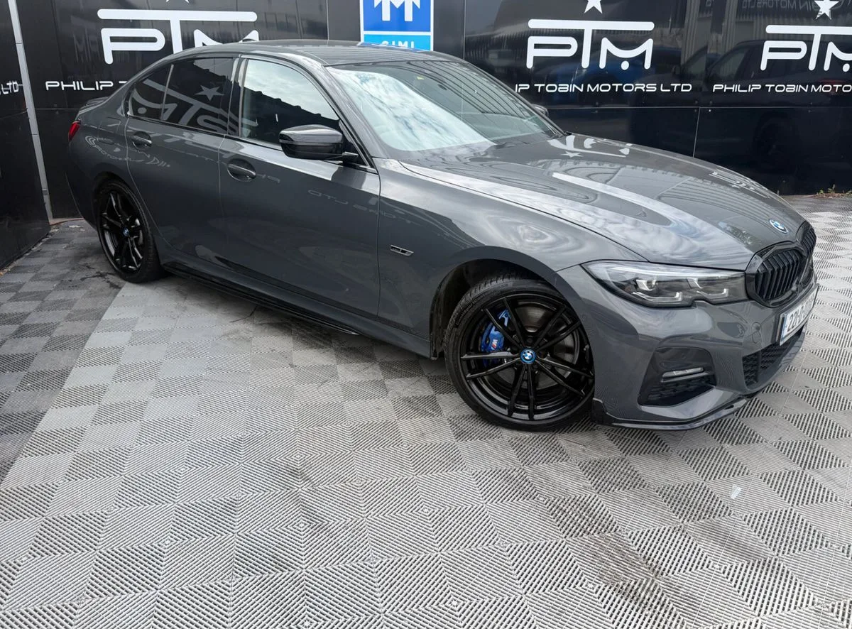 2022 BMW 3-Series – photo 2