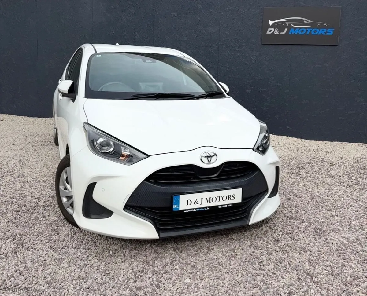 2021 Toyota Yaris – photo 2