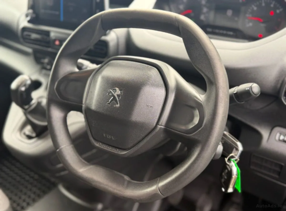2021 Peugeot Partner – photo 9