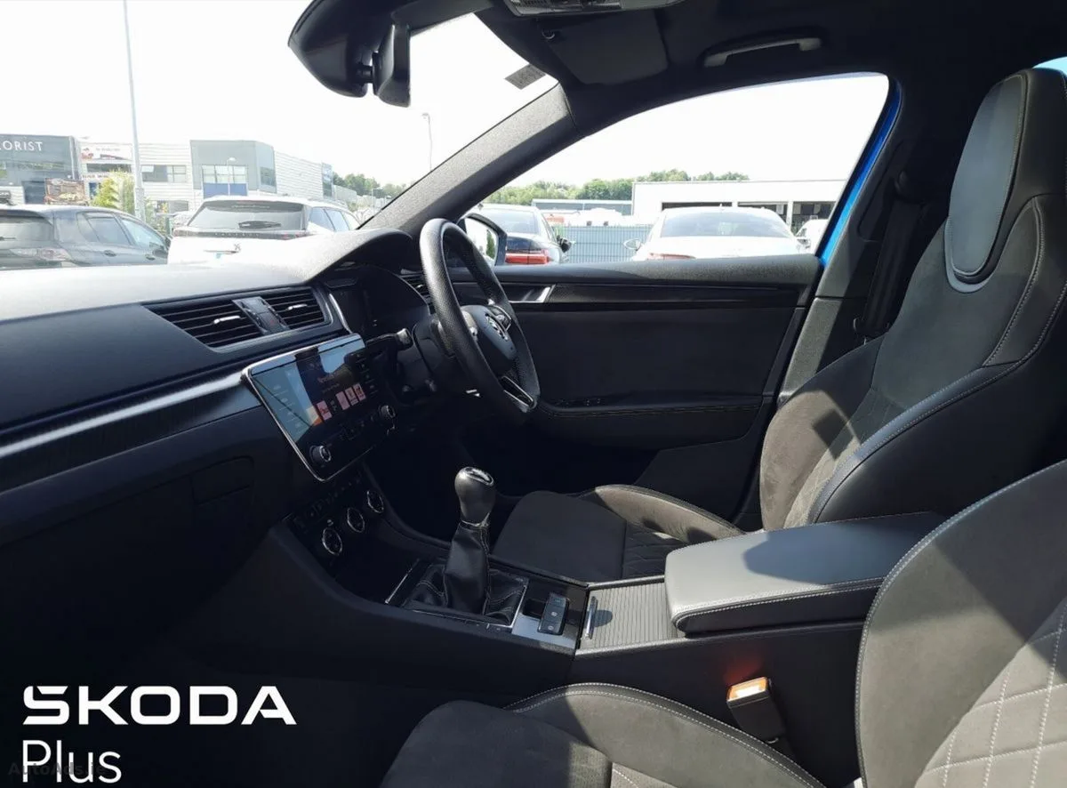 2023 Skoda Superb – photo 4