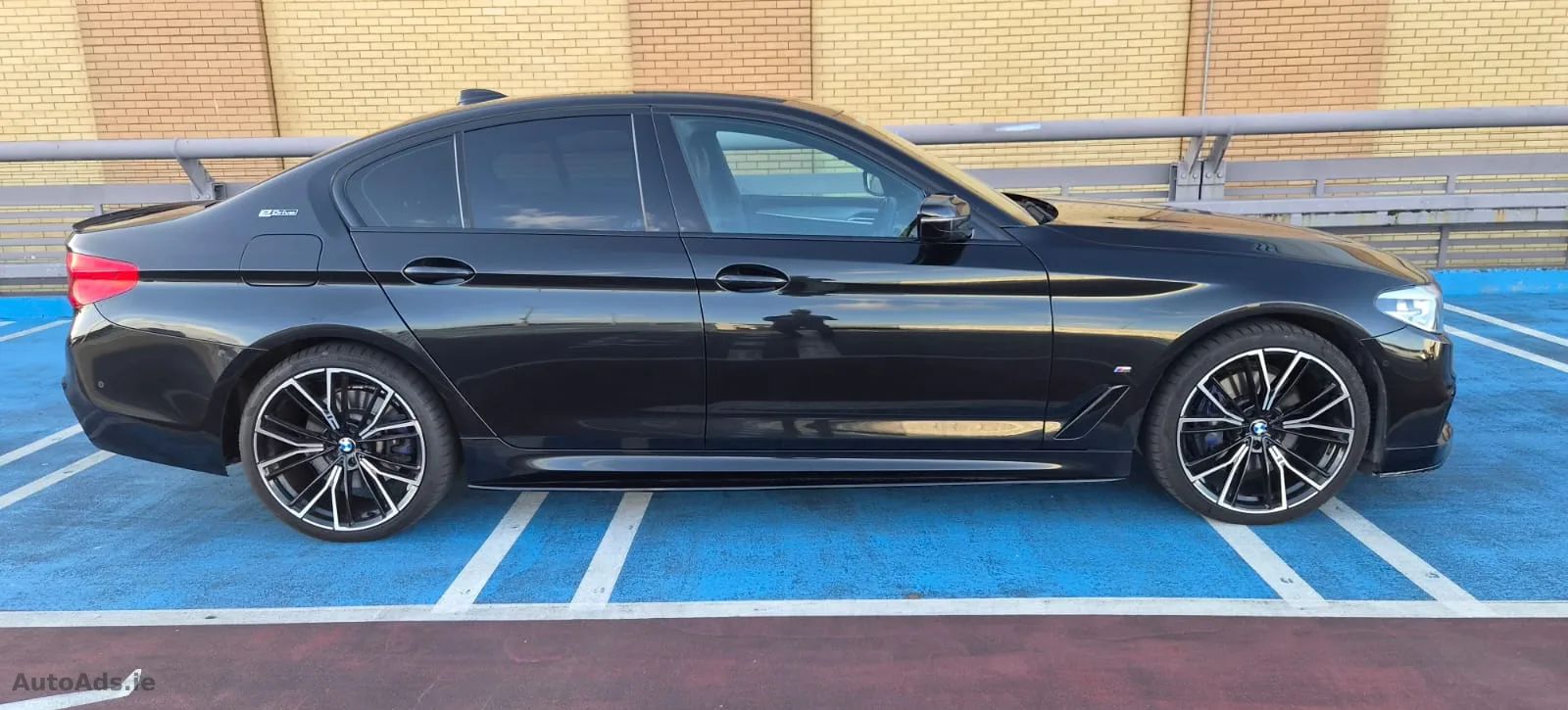 2018 BMW 5 Series – photo 6