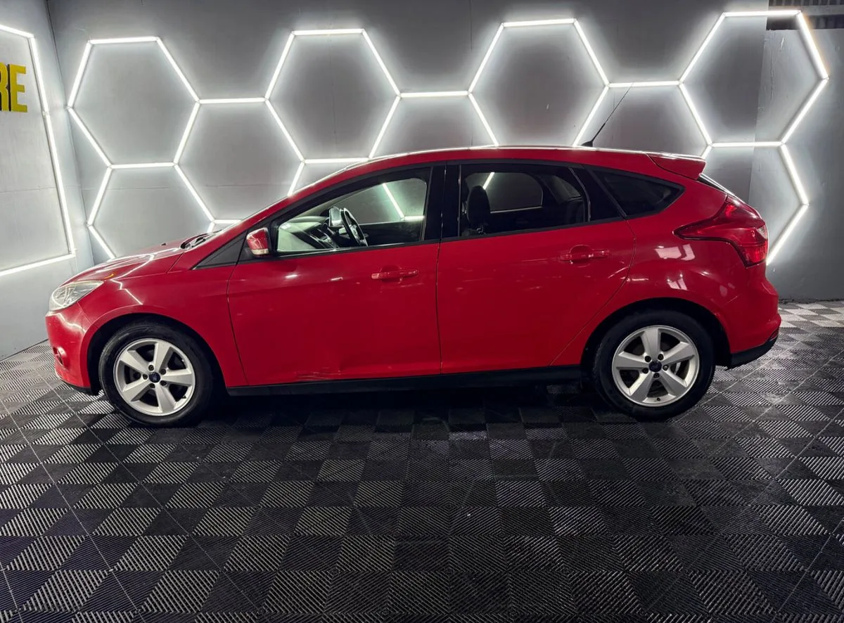 2011 Ford Focus – photo 14