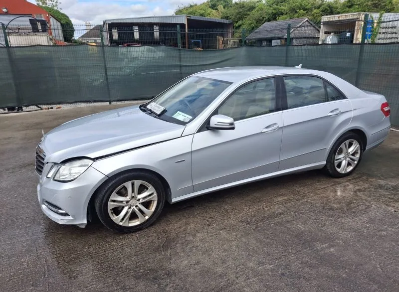 2012 MERCEDES E-Class