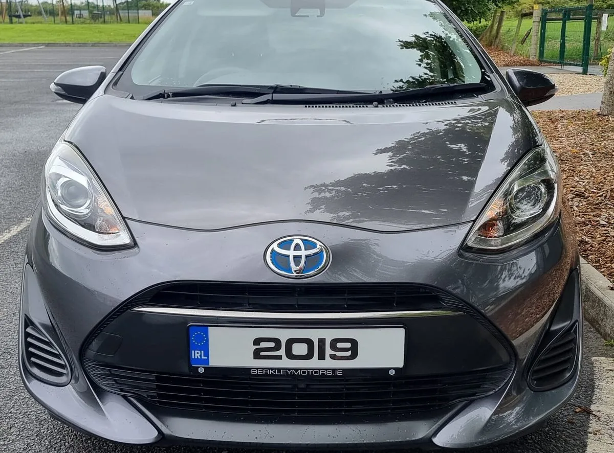2019 Toyota Aqua – photo 3