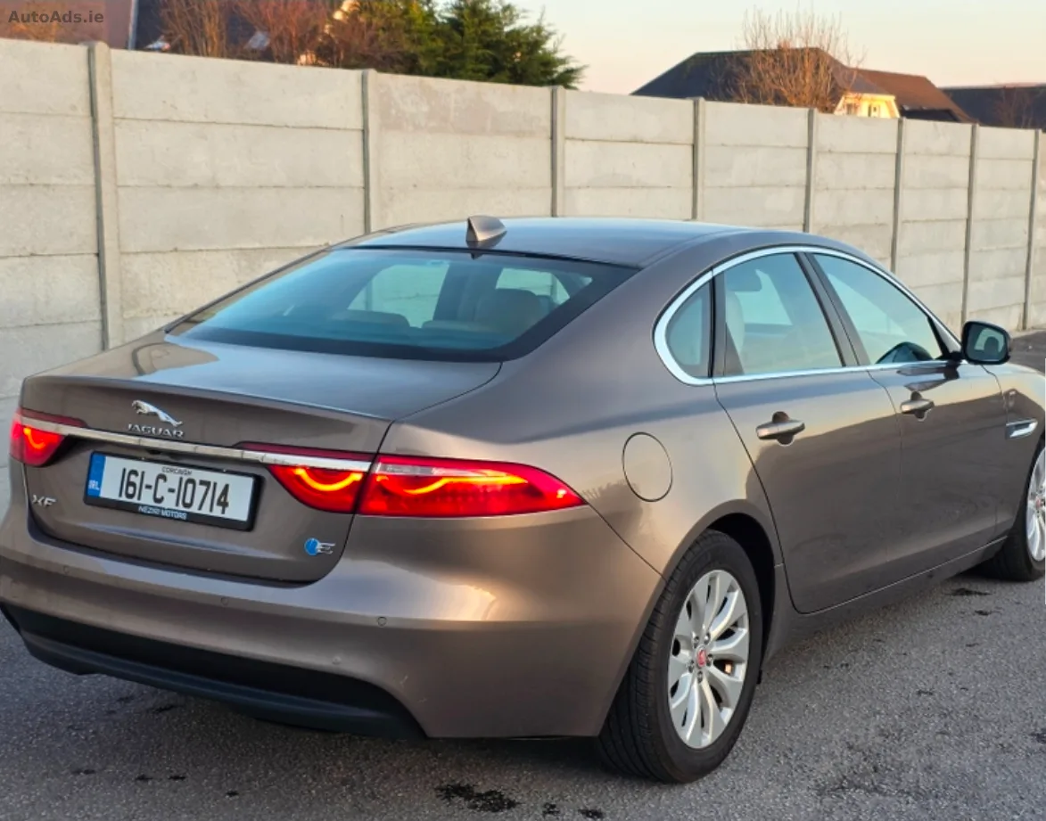 2016 Jaguar XF – photo 10