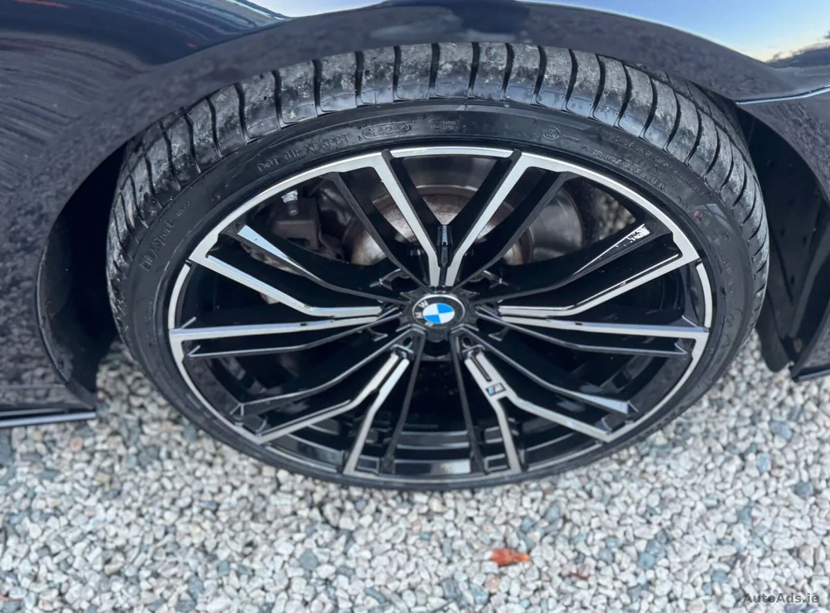 2015 BMW 5-Series – photo 10