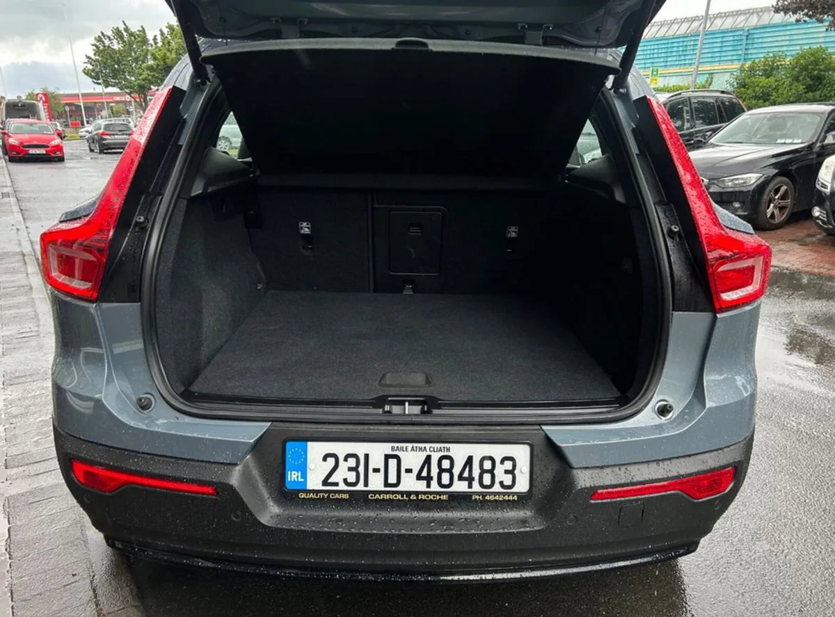 2023 Volvo XC40 – photo 16