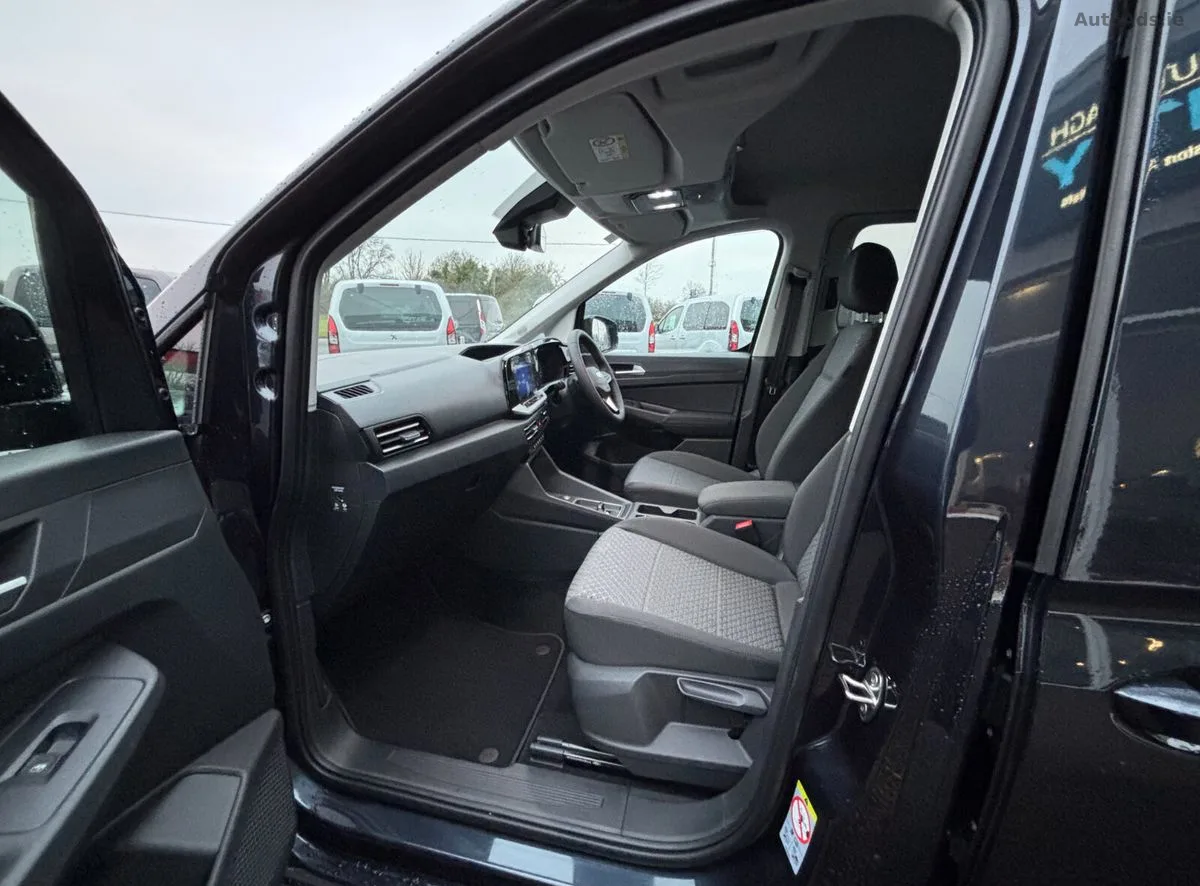 2026 Ford Tourneo Connect – photo 16