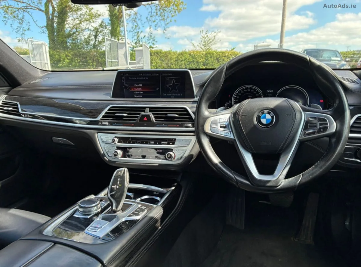 2016 BMW 7-Series – photo 8