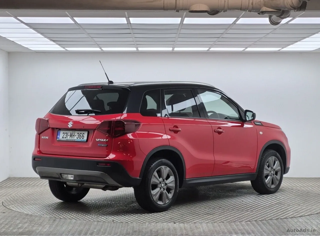 2023 Suzuki Vitara – photo 2