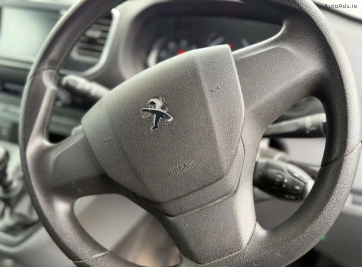 2022 Peugeot Expert – photo 11