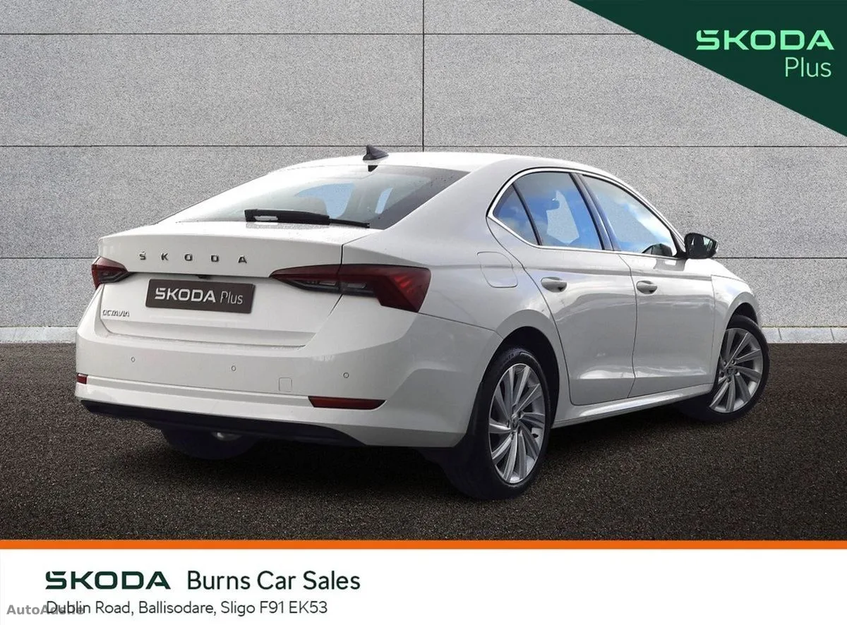 2023 Skoda Octavia – photo 3