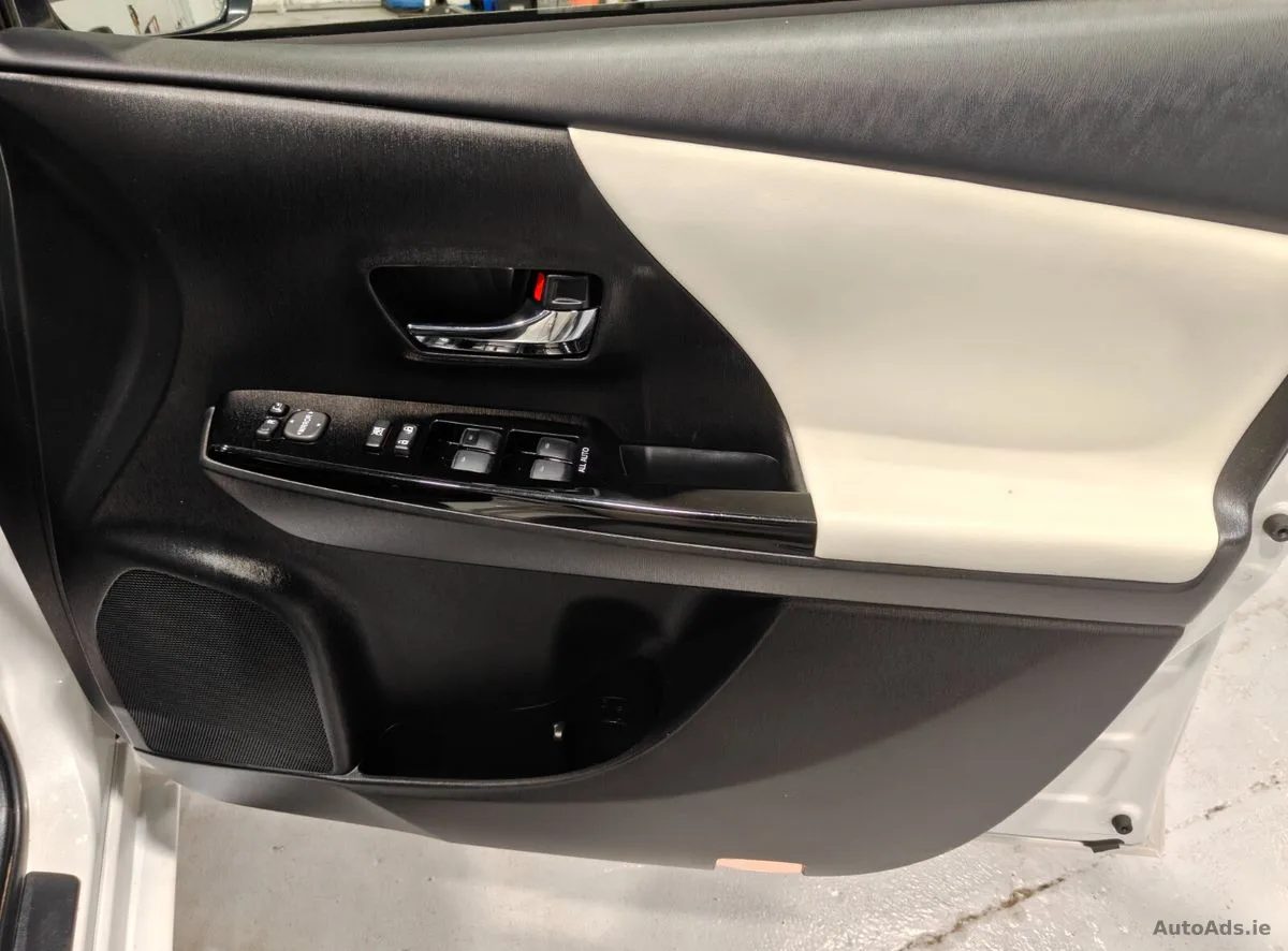 2019 Toyota Prius – photo 18