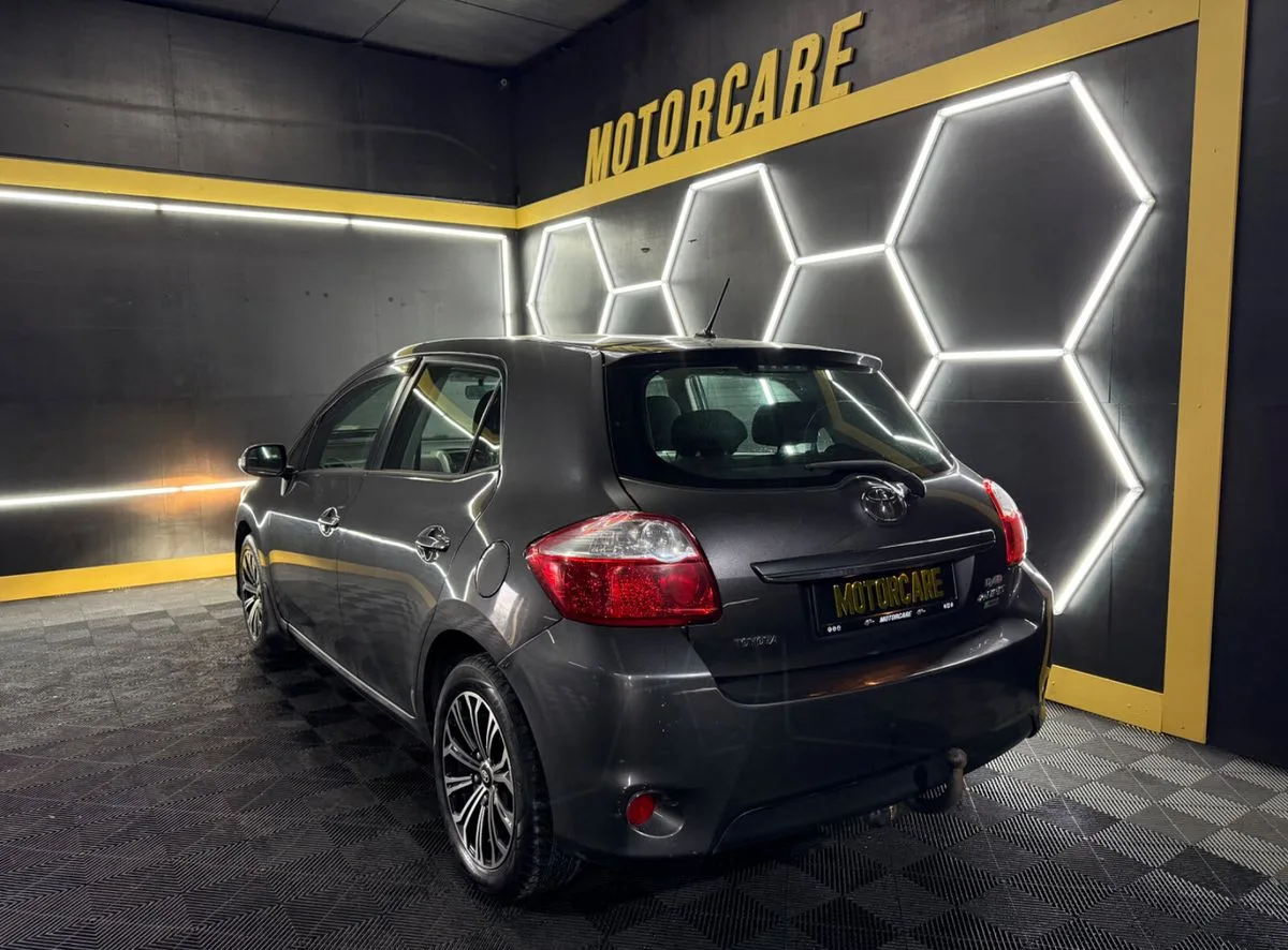 2011 Toyota Auris – photo 9