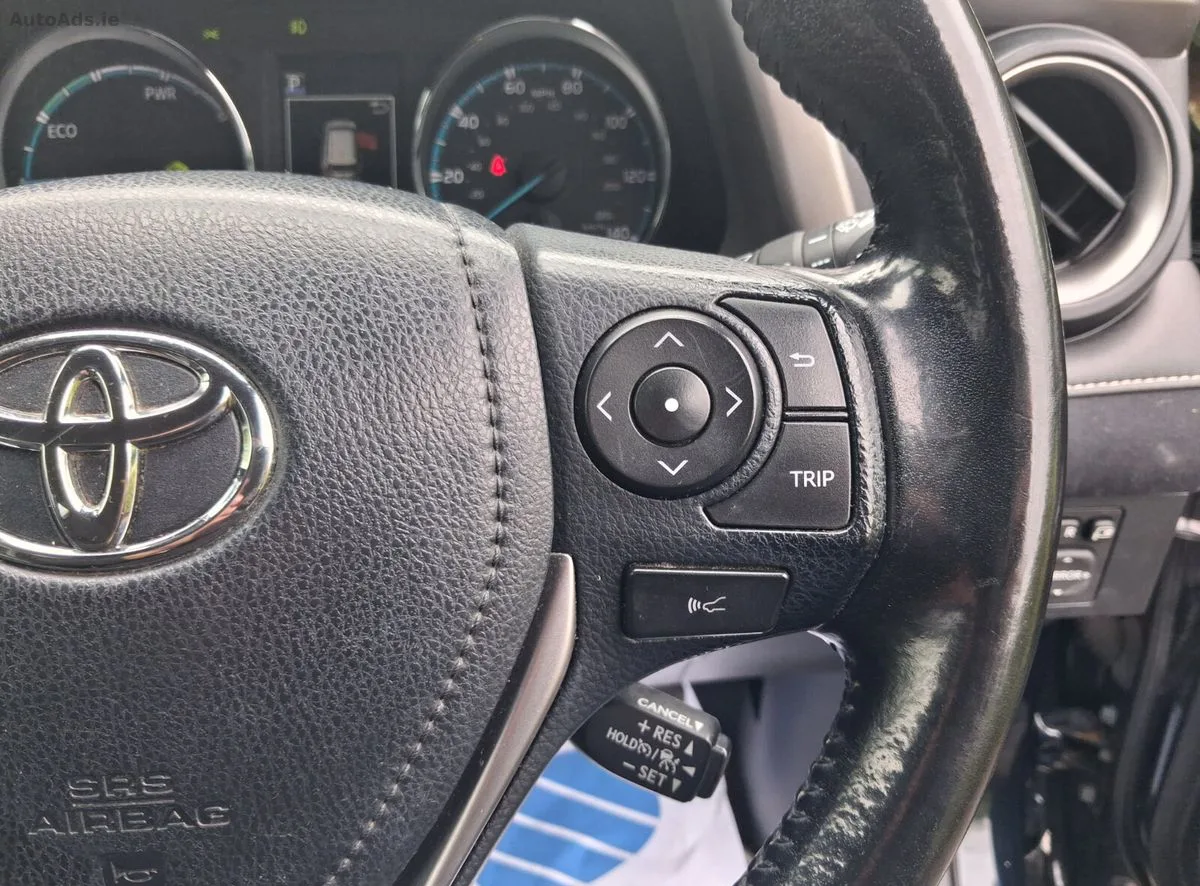 2017 Toyota RAV4 – photo 8