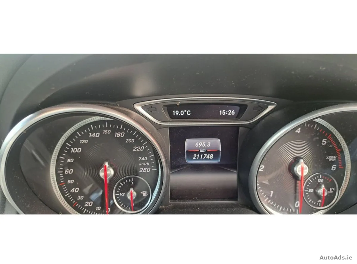 2017 Mercedes-Benz CLA – photo 9