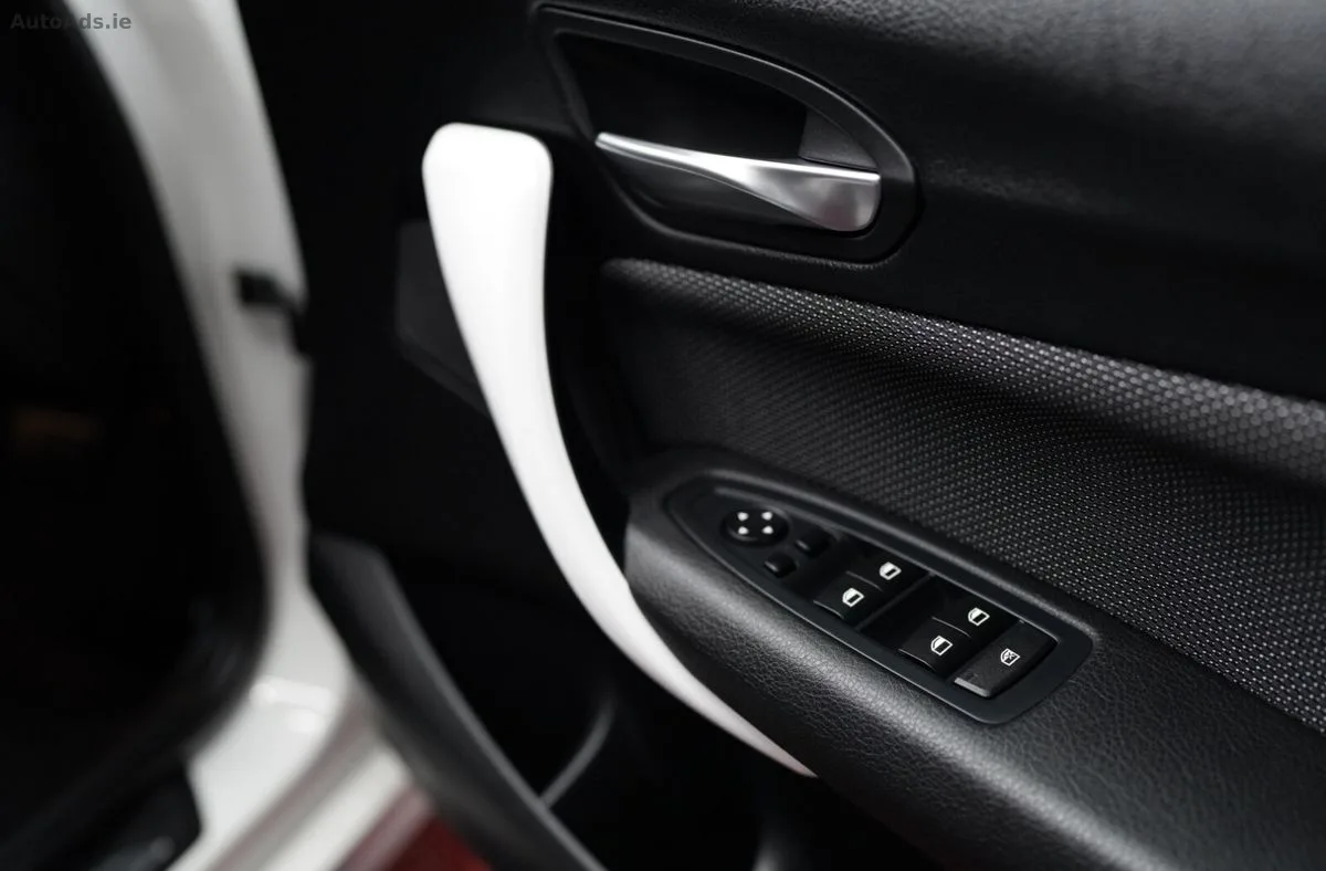 2015 BMW 1-Series – photo 18