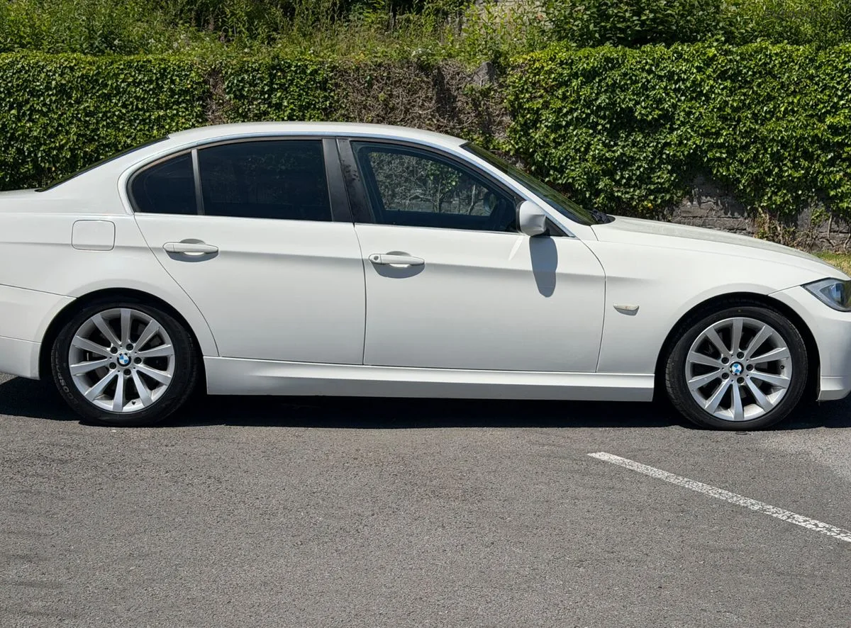 2012 BMW 3-Series – photo 8