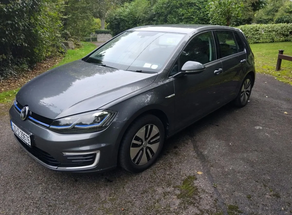 2020 Volkswagen Golf – photo 2