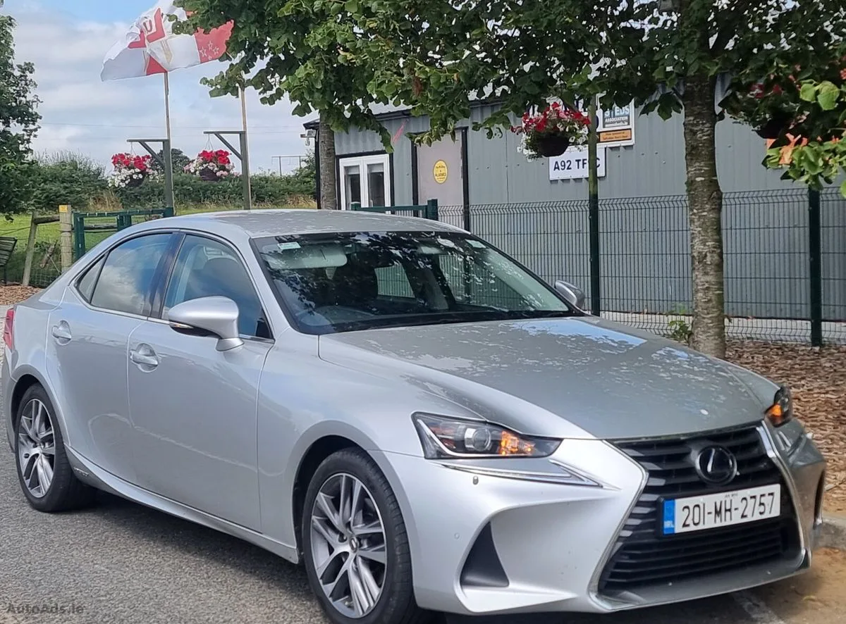 2020 Lexus IS
