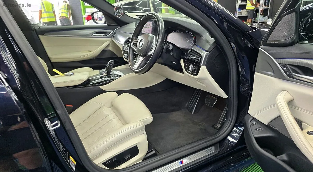 2020 BMW 5-Series – photo 19