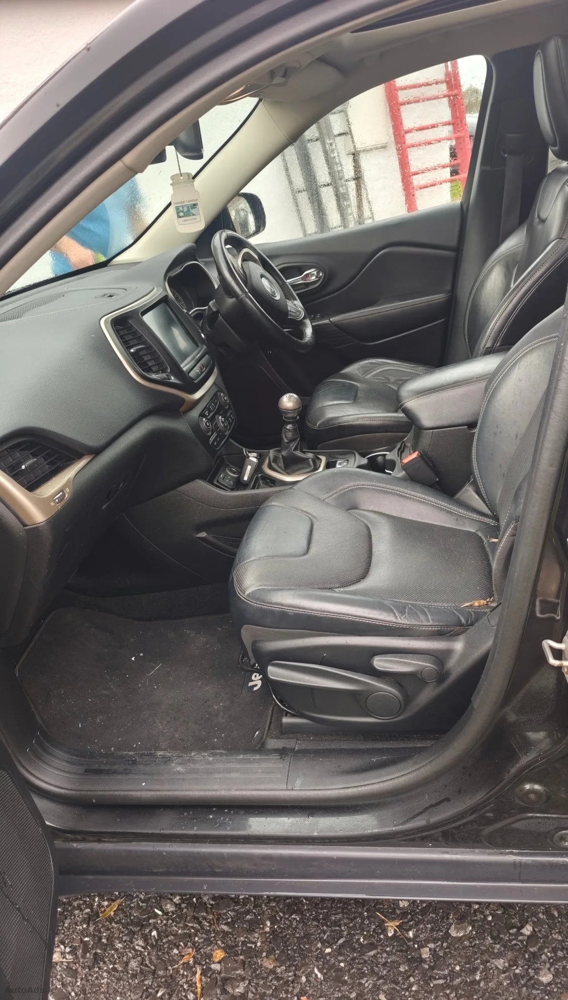 2014 Jeep Cherokee – photo 2