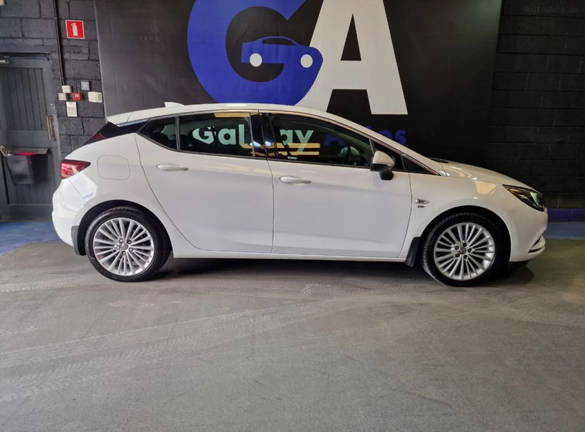 2017 Vauxhall Astra – photo 11