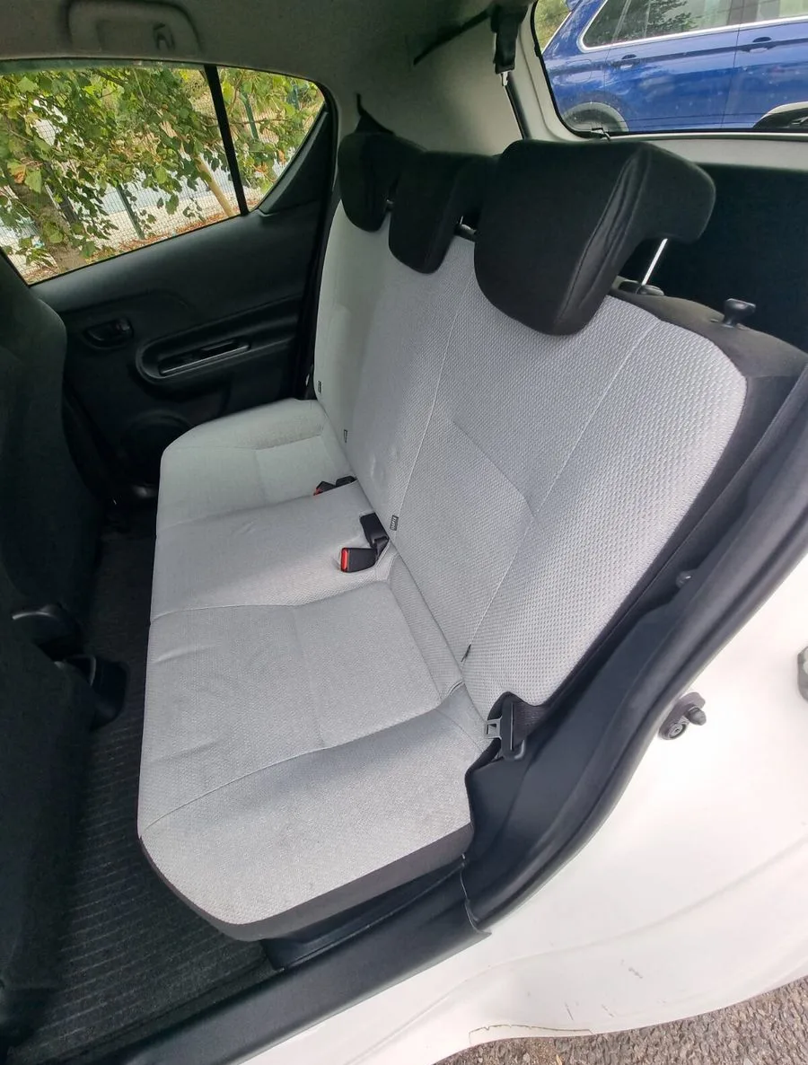 2019 Toyota Aqua – photo 13