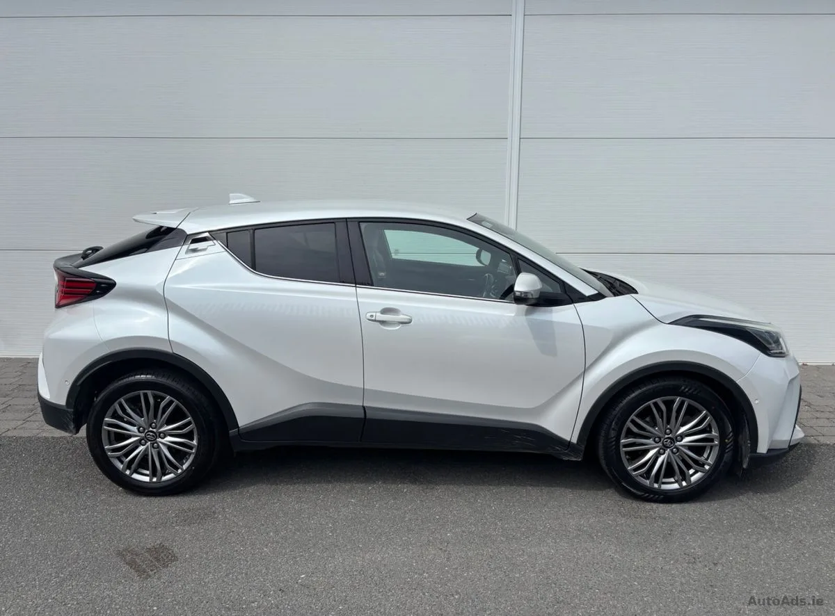 2022 Toyota C-HR – photo 5