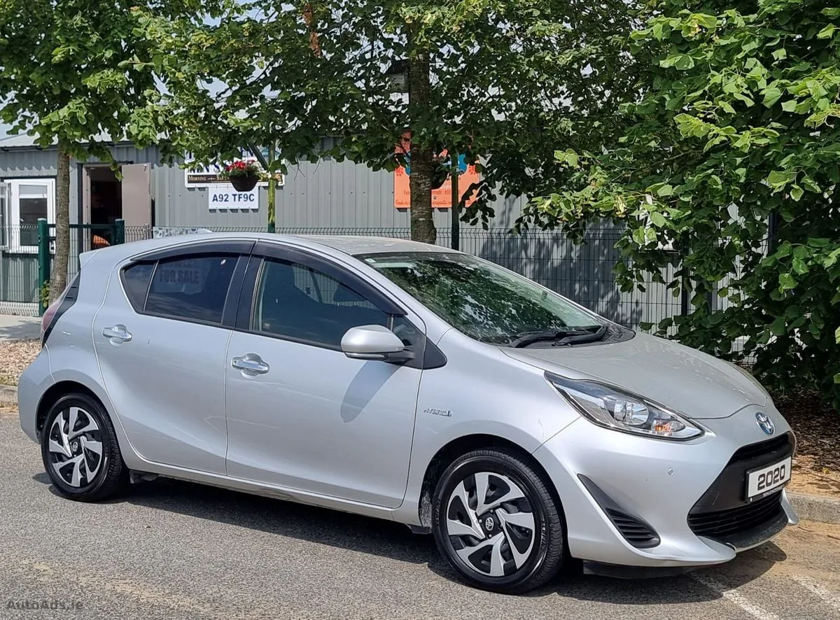 2020 Toyota Aqua – photo 6