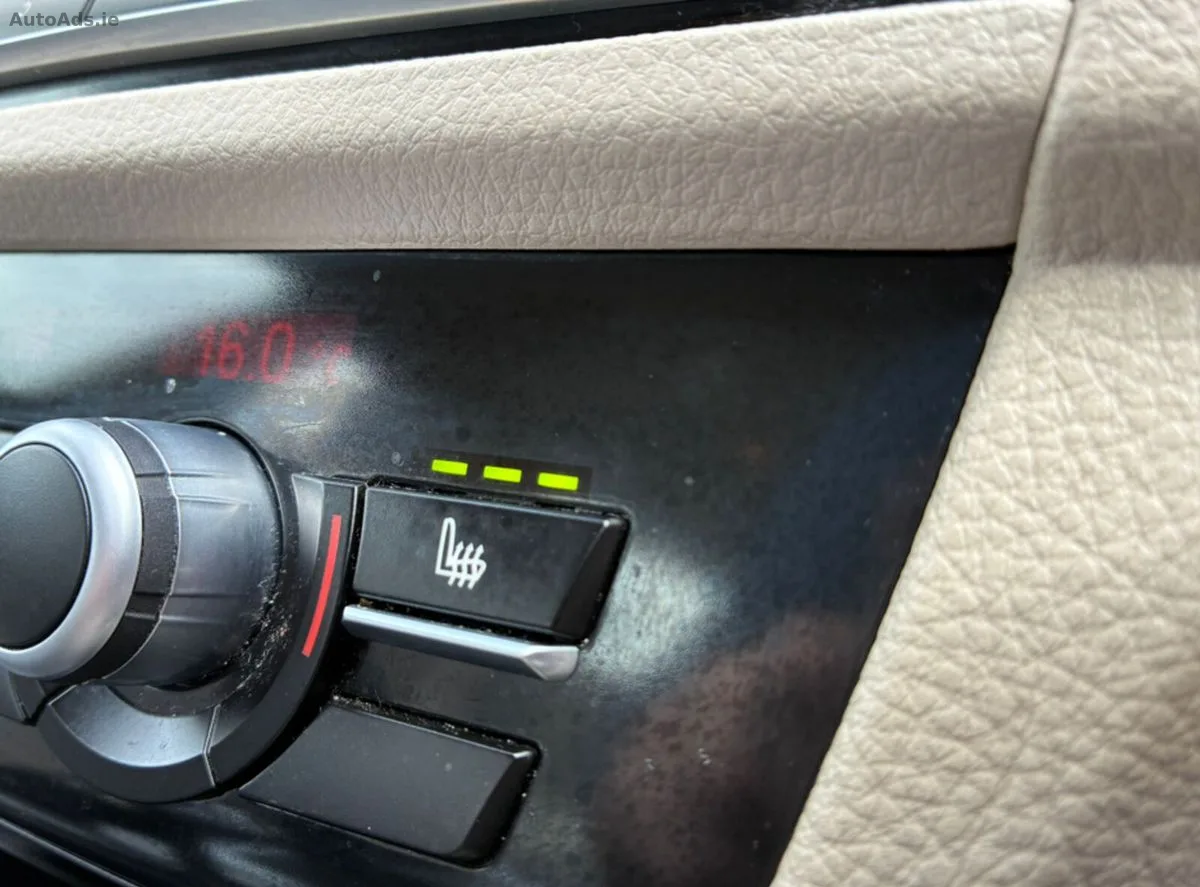2015 BMW 5-Series – photo 11