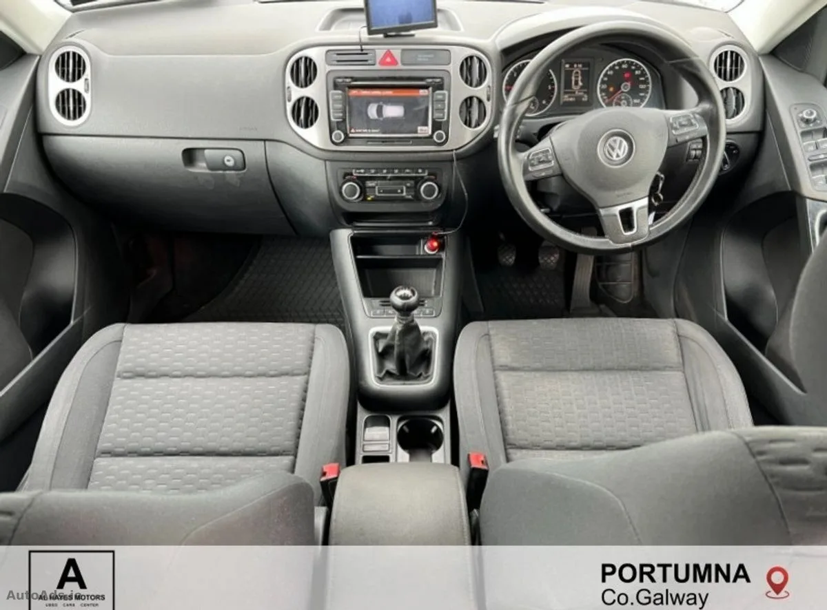 2011 Volkswagen Tiguan – photo 2
