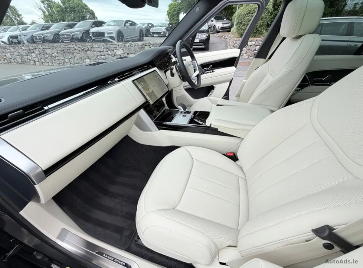 2026 Land Rover Range Rover – photo 12