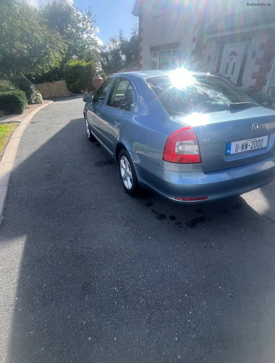 2011 Skoda Octavia – photo 2