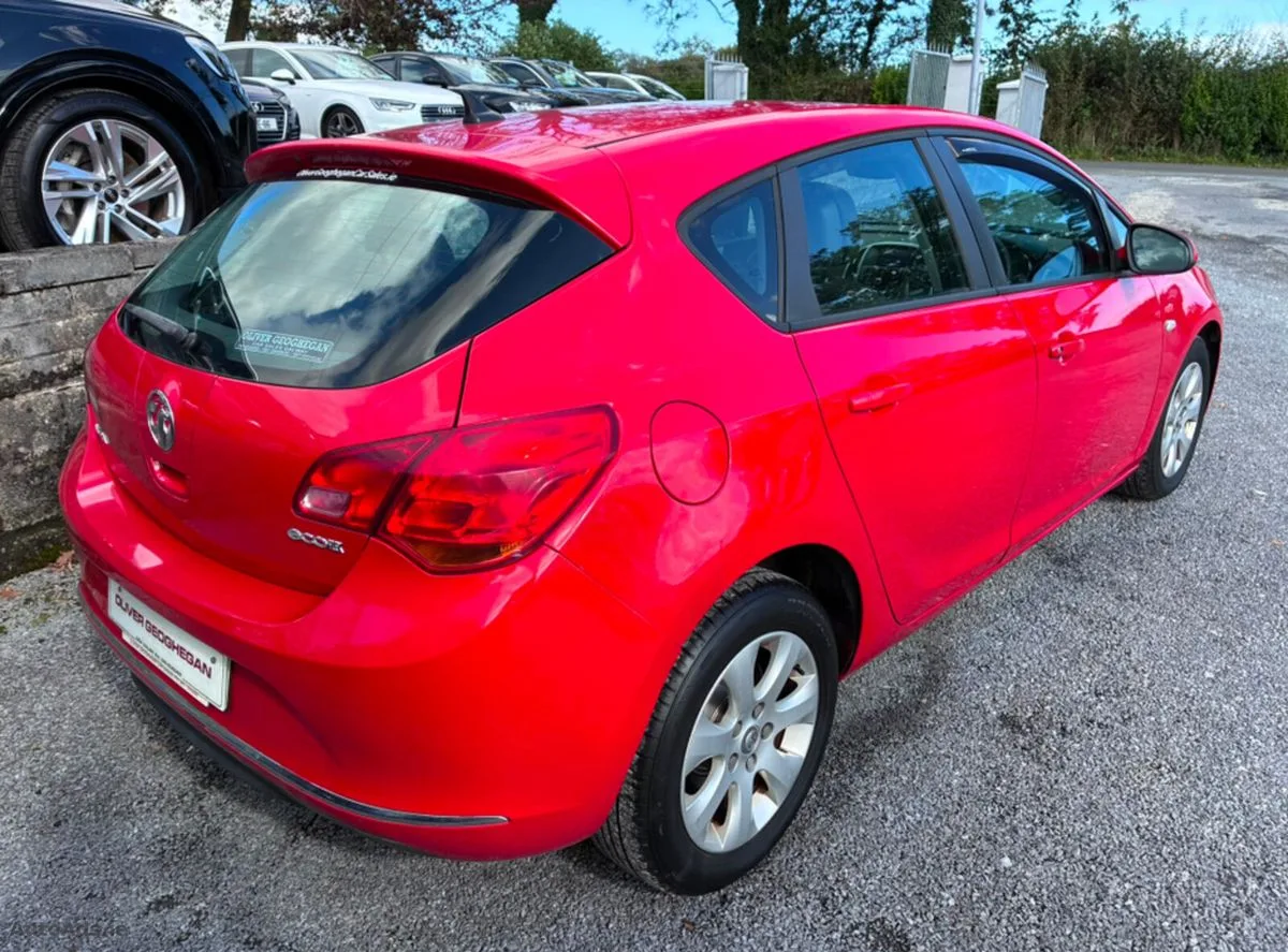 2013 Opel Astra – photo 2