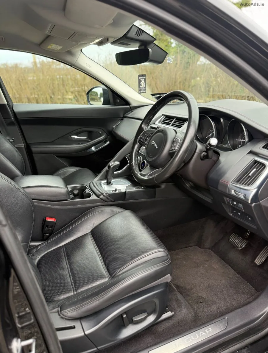 2019 Jaguar E-Pace – photo 16