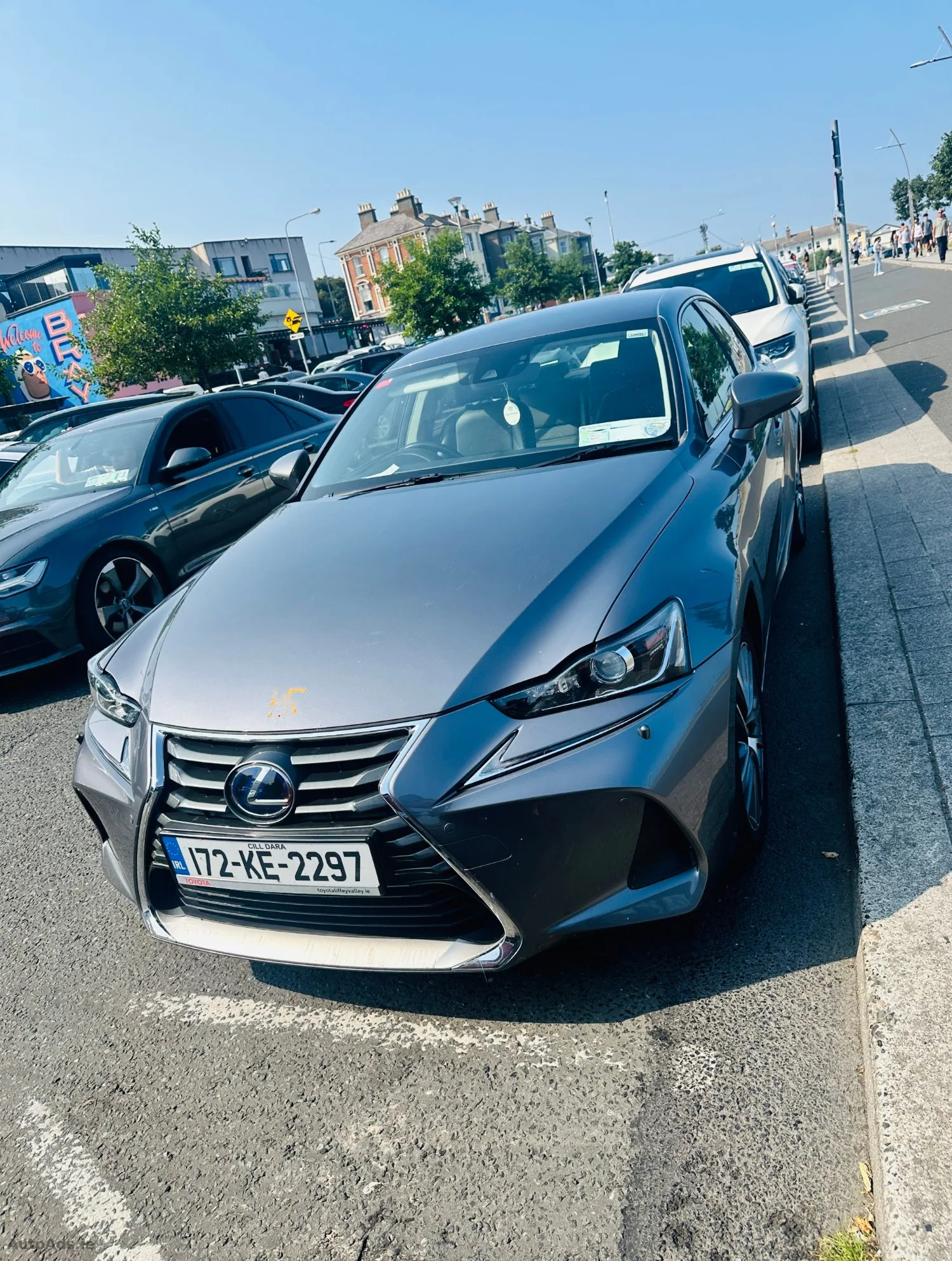 2017 Lexus IS – photo 3