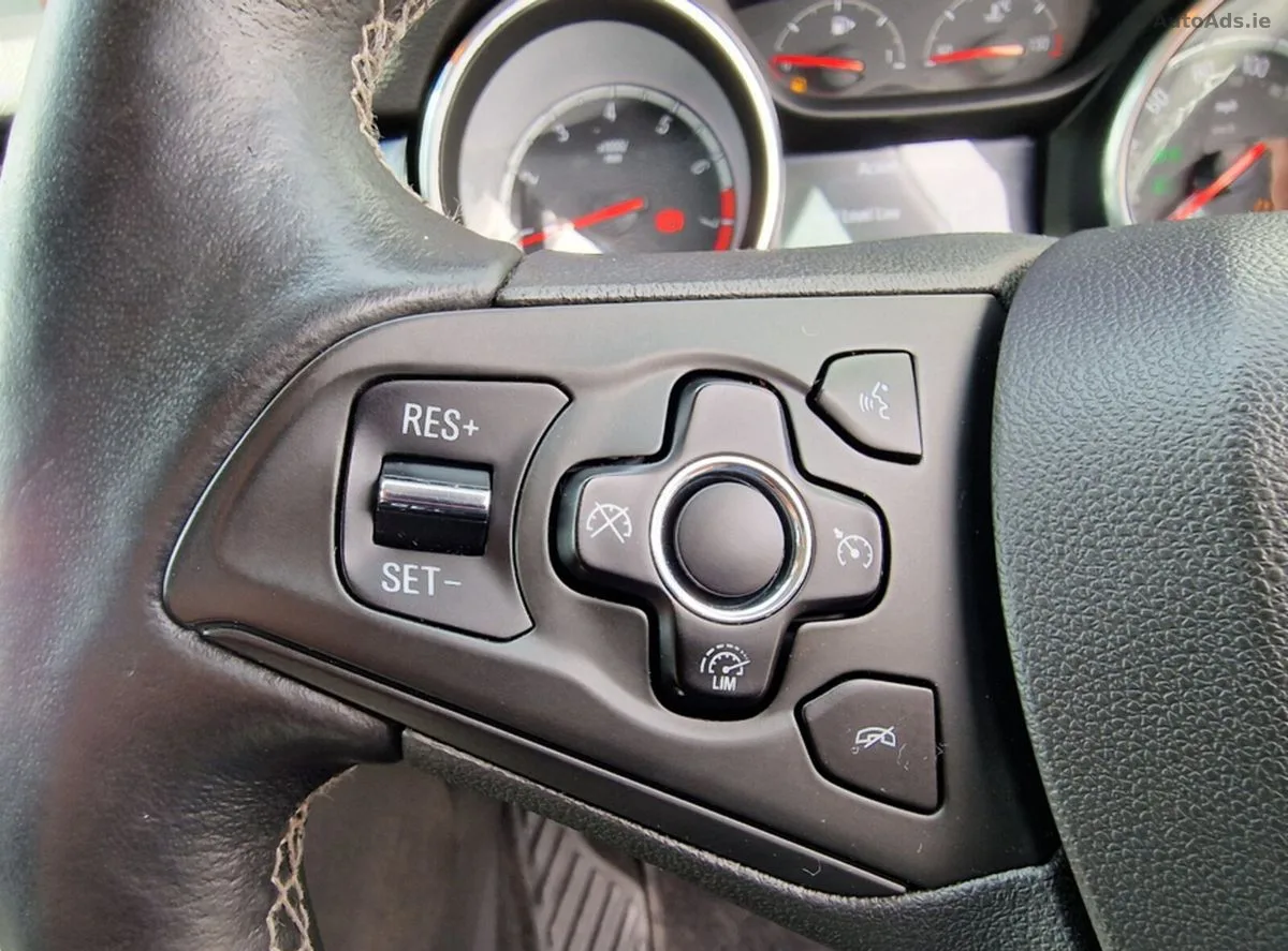 2017 Vauxhall Astra – photo 17