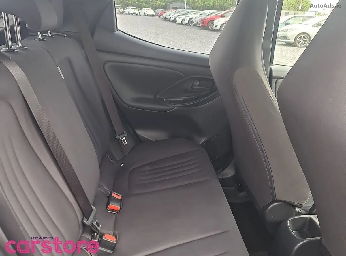 2022 Toyota Yaris – photo 13