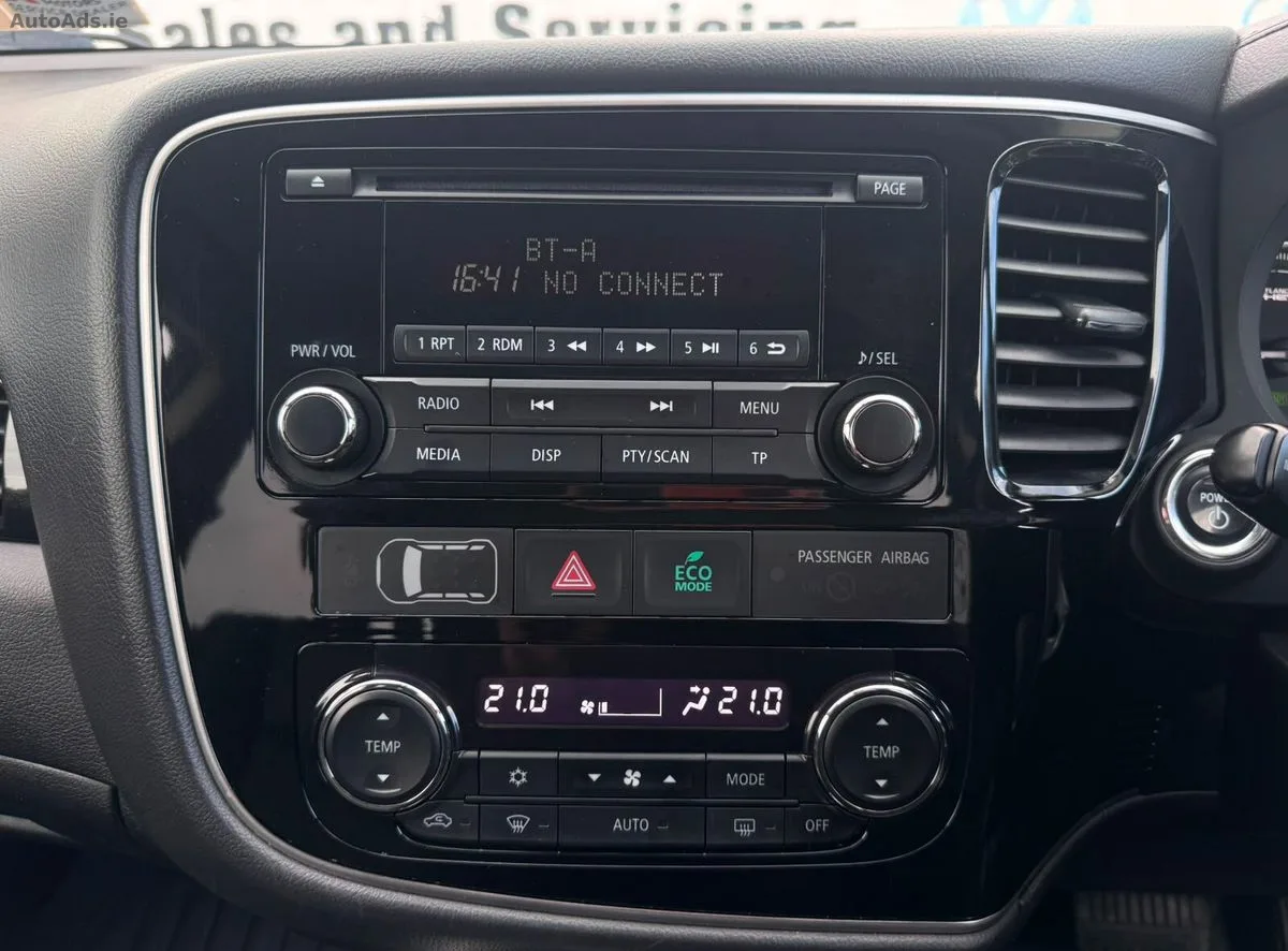 2016 Mitsubishi Outlander – photo 19