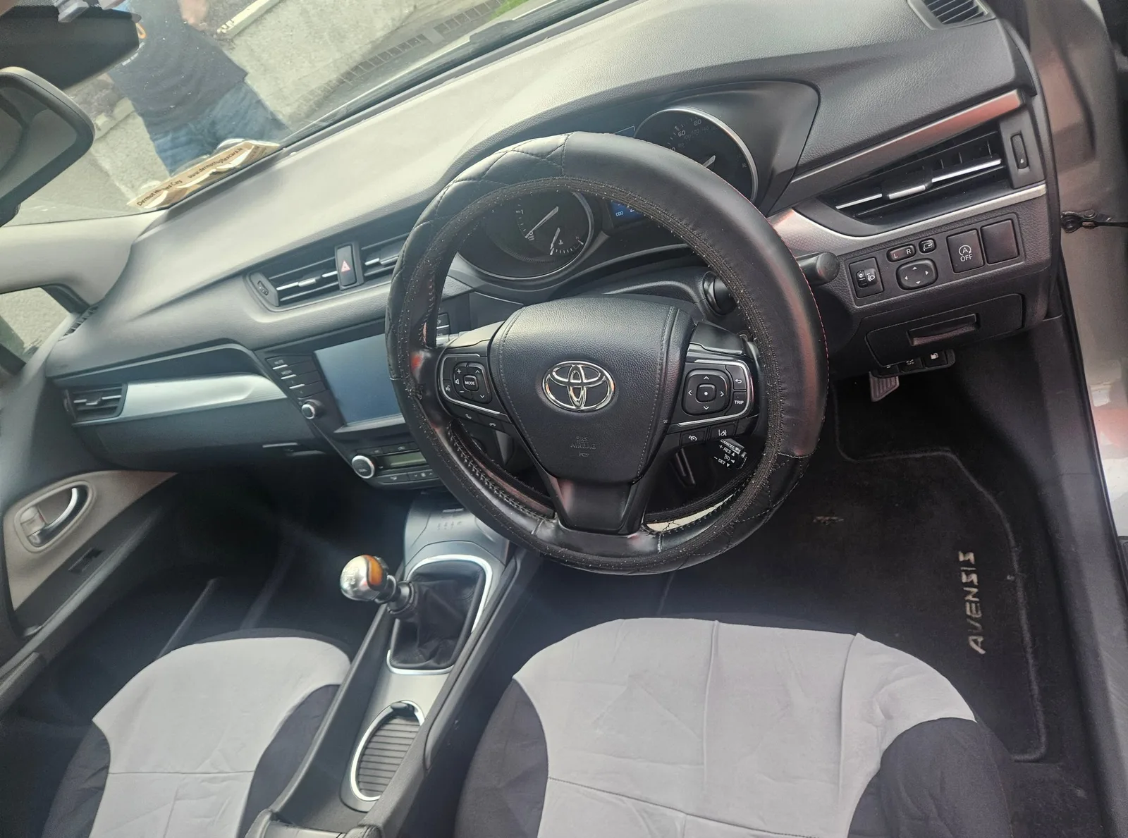 2017 Toyota Avensis – photo 4