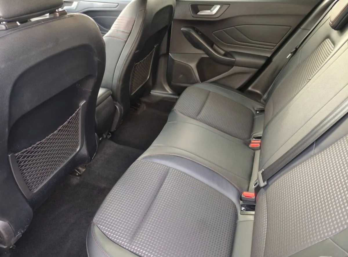2020 Ford Focus – photo 11
