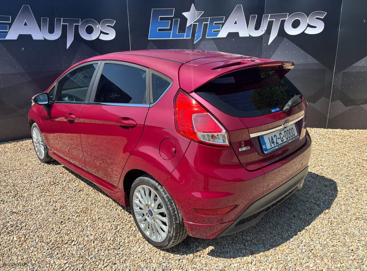 2014 Ford Fiesta – photo 3