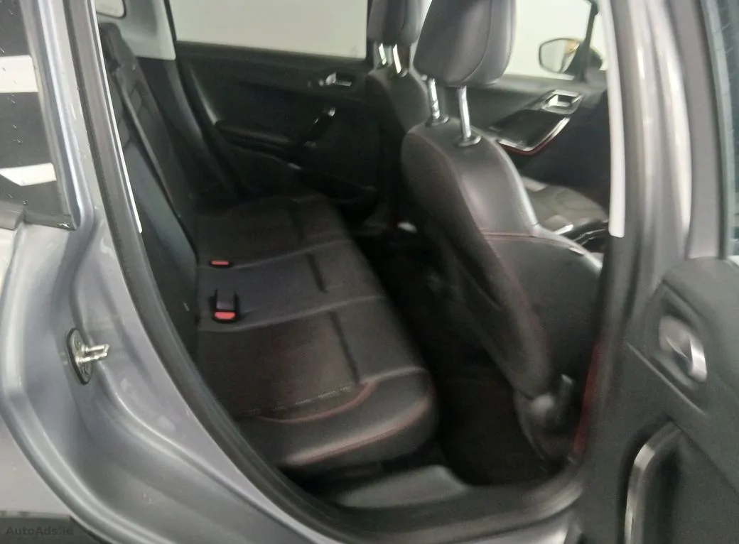 2017 Peugeot 2008 – photo 6