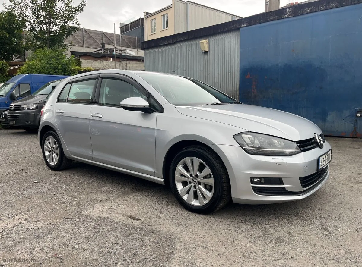 2015 Volkswagen Golf – photo 1