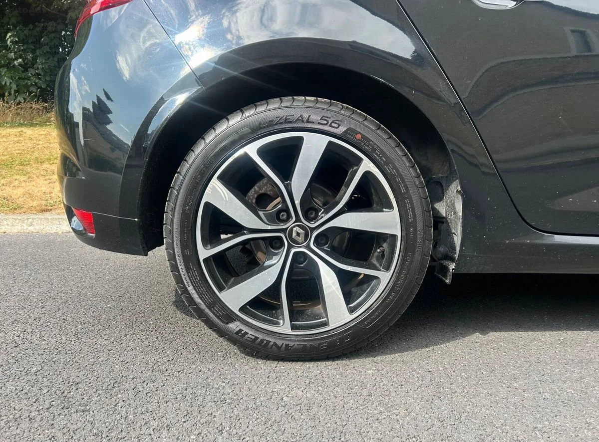 2020 Renault Megane – photo 4